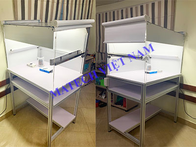 Bàn quay phim khung nhôm nhiều bóng đèn